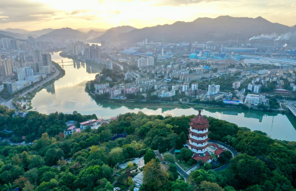 福建，历史长河中的璀璨明珠