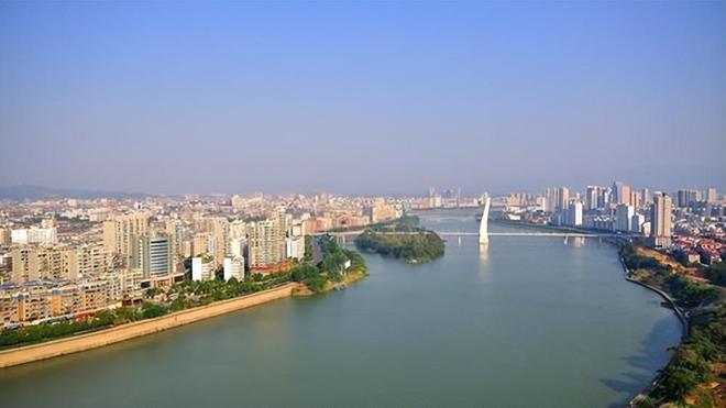 江西小巷深处的美食奇遇记