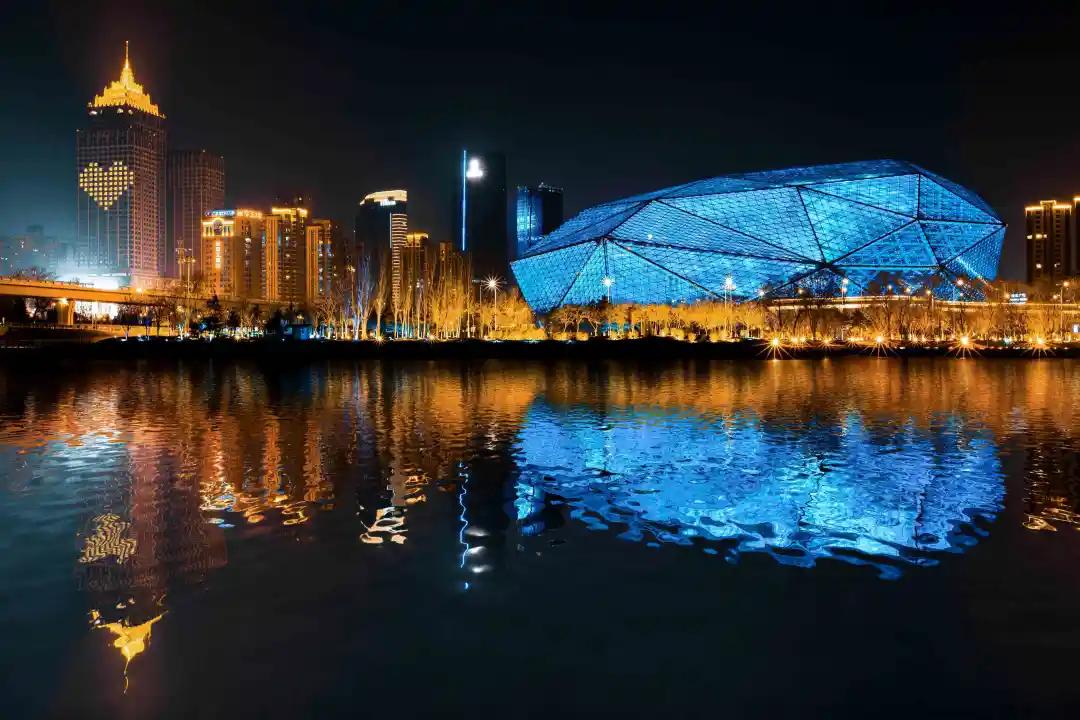 沈阳盛会，嘉宾云集，观众热情如火